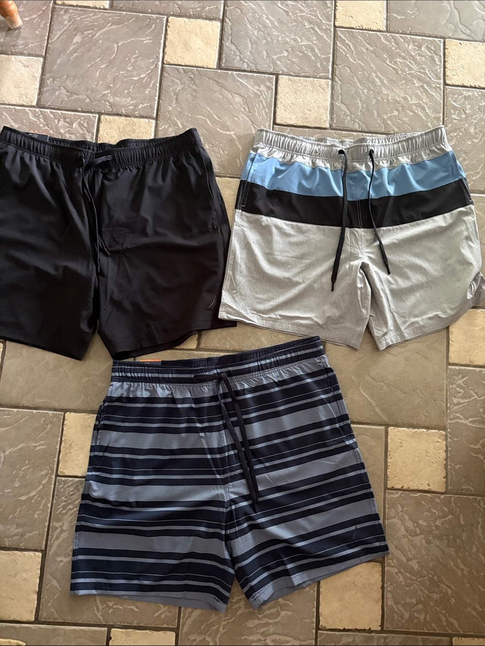 New lot three Nautica swim shorts men’s XXL